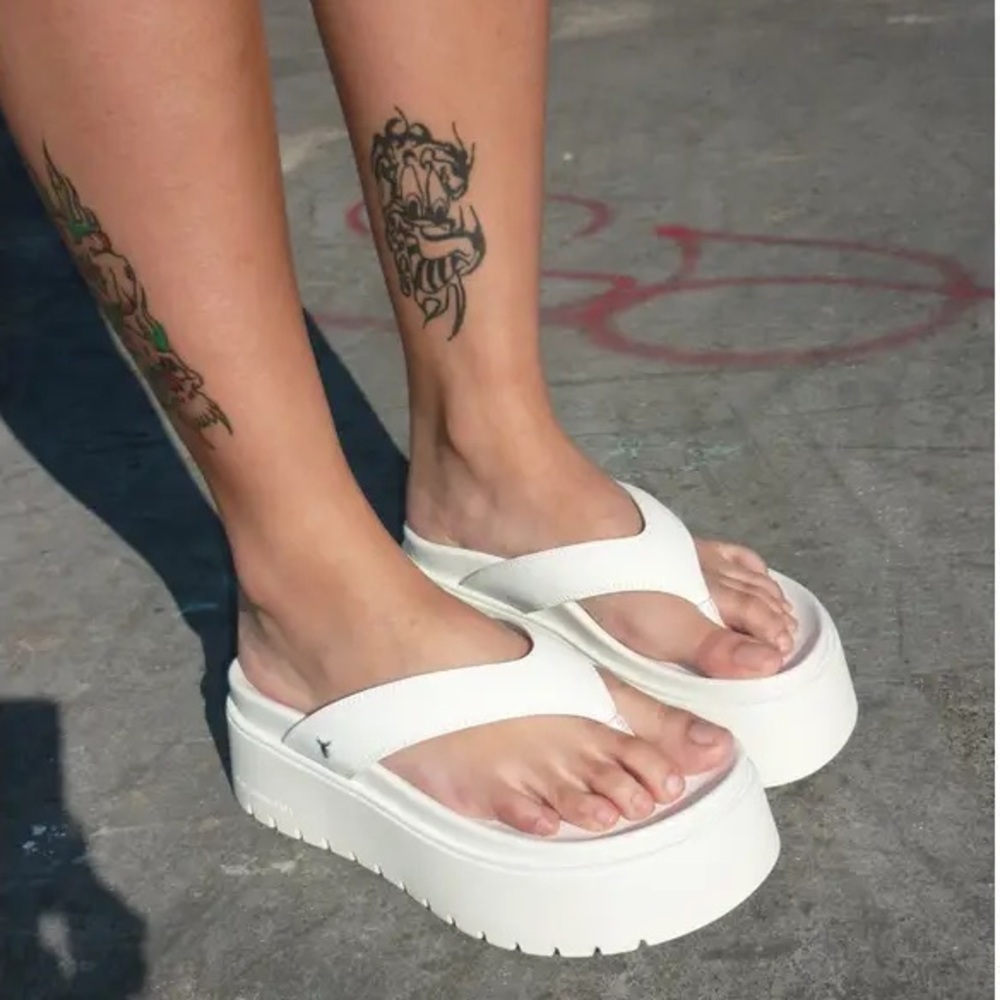 WINDSOR SMITH FLATFORM LEATHER SANDAL